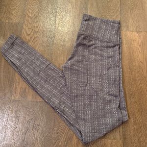 Lululemon wunder under